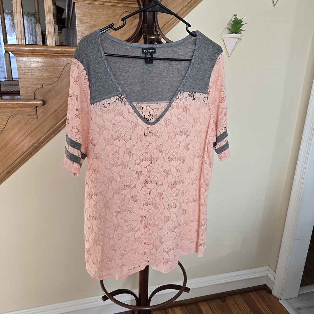 Torrid Pink and Gray Lace Women's Top